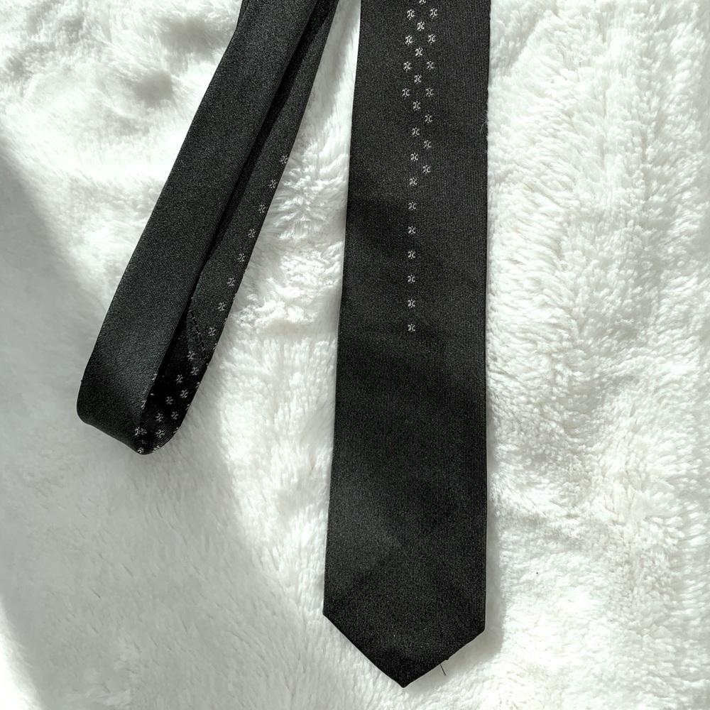 Vintage skinny tie